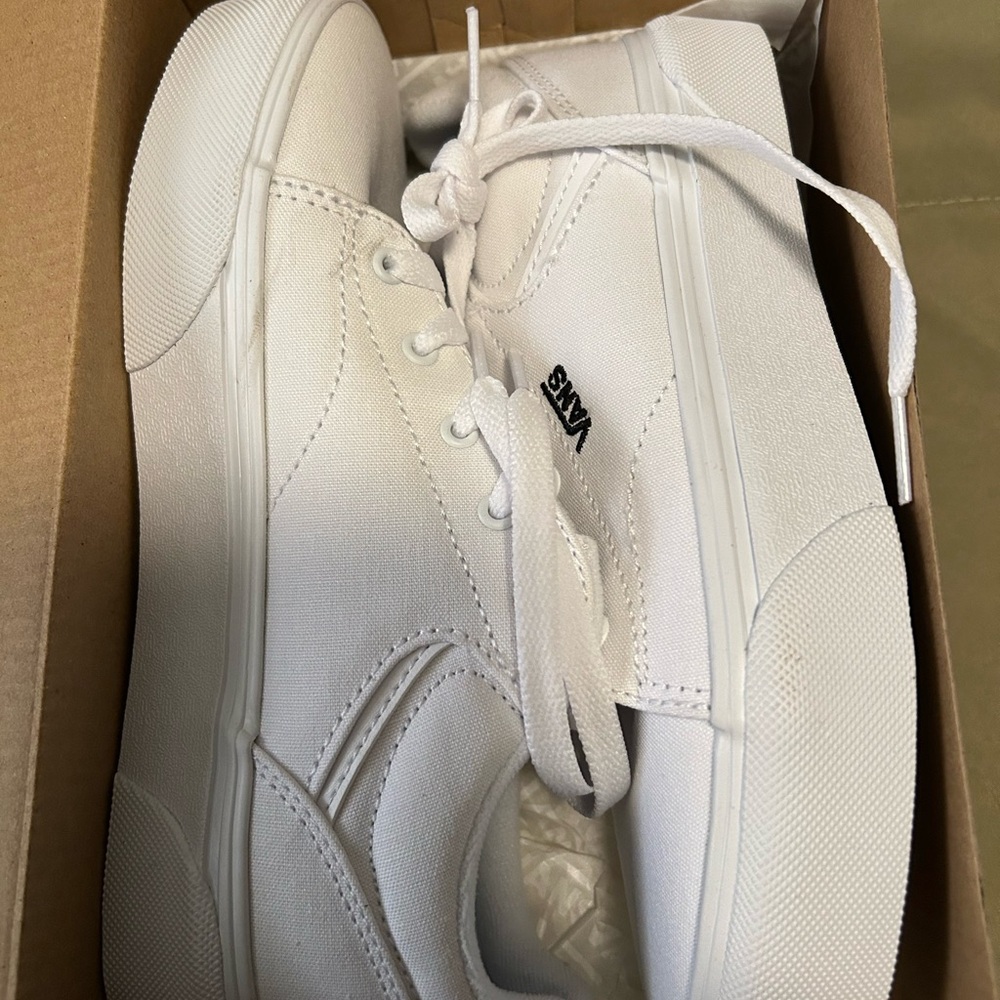 Vans White Sneakers size 5 youth size 6 1/2 women’s - Picture 6 of 8